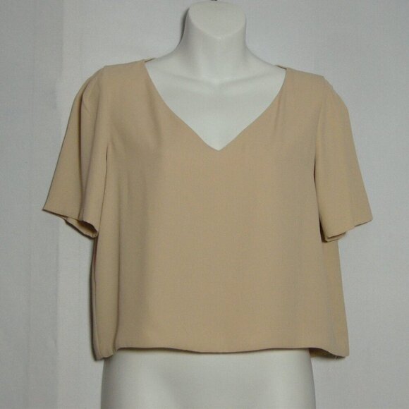 Aritzia Babaton V Neck Short Sleeve Top Size Small Beige Cropped - Picture 1 of 3